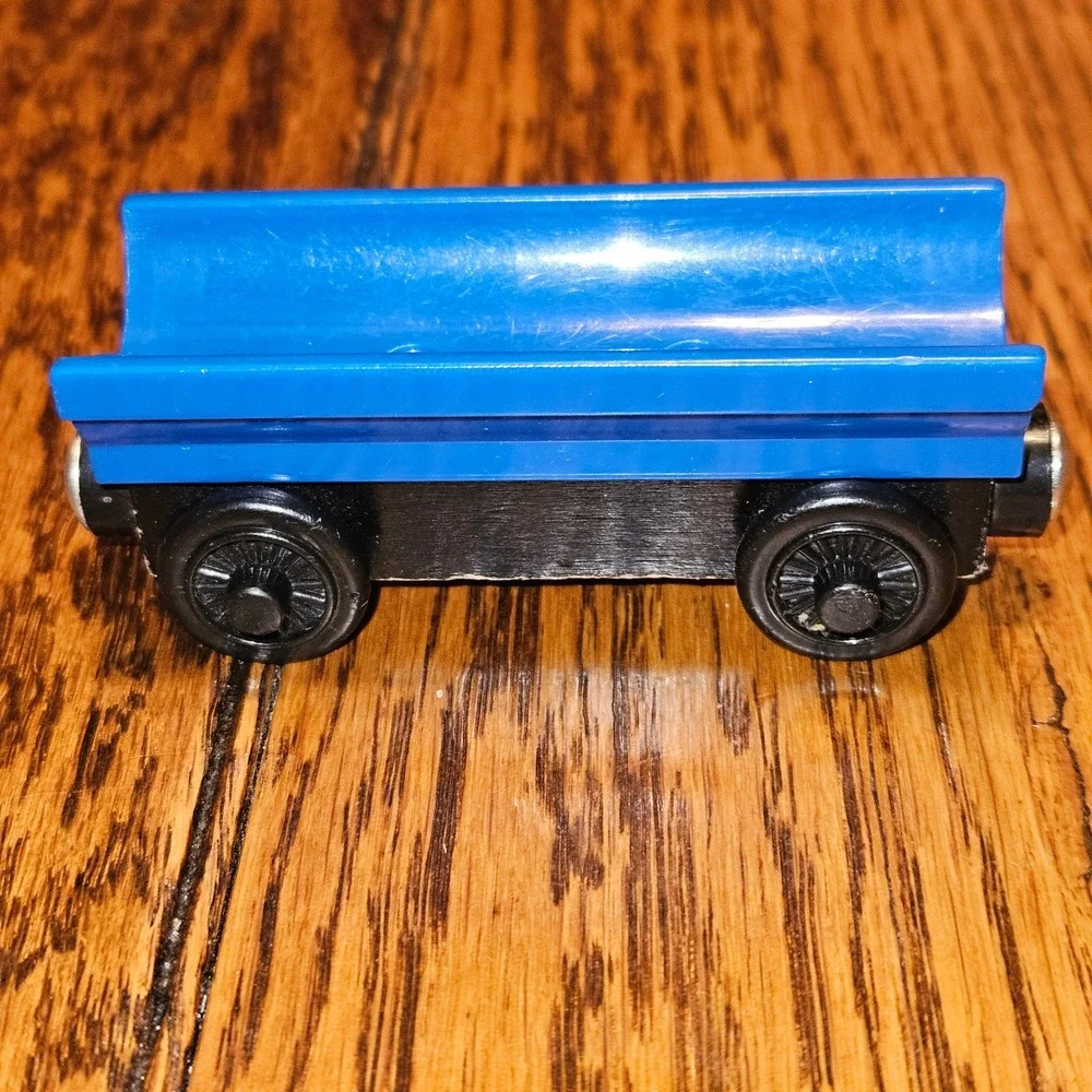 Thomas Wooden Railway Blue Cargo Car Magnetic Train Rolling Stock Toy Black Base